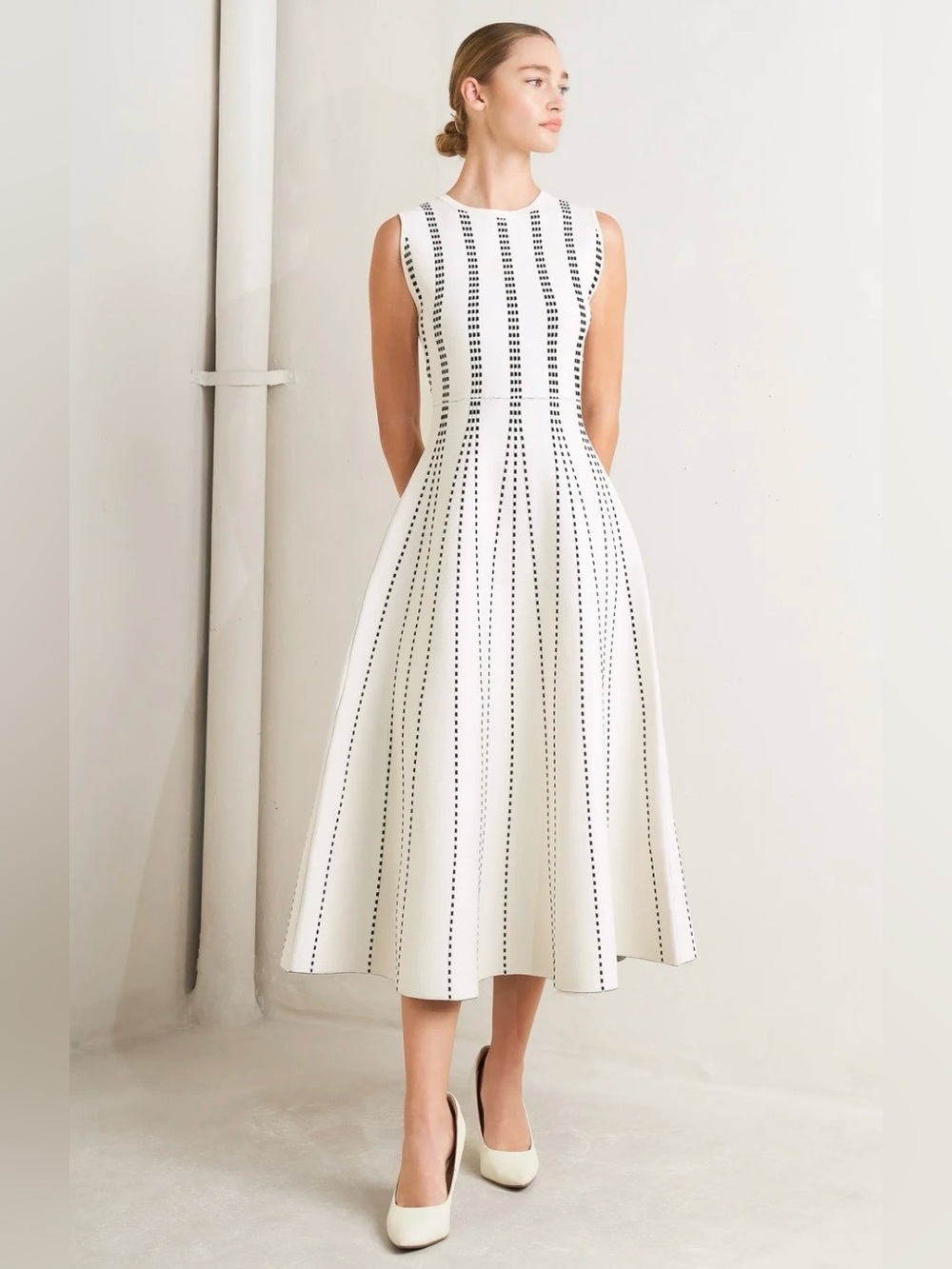 NWT FreeMarket Jacquard/ Ivory line detail midi dress sz M